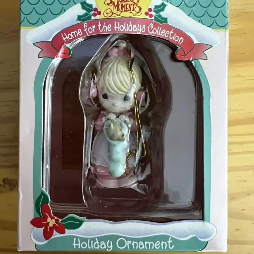 Vintage 1996 Precious Moments Home For The Holidays Ornament 266094